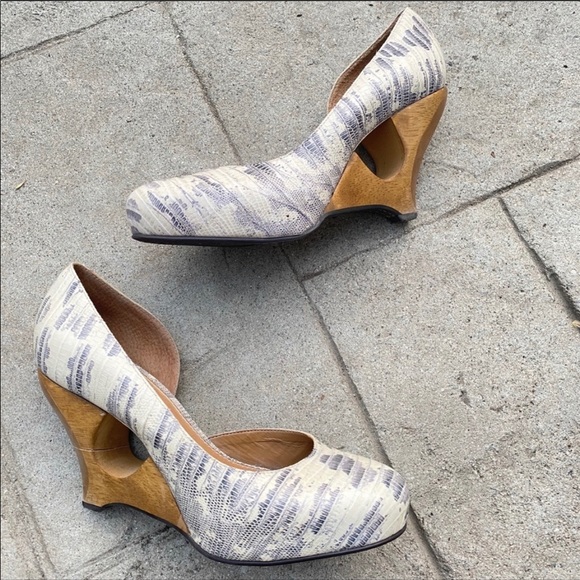 Anthropologie wooden heel shoes size 8 - Picture 2 of 7
